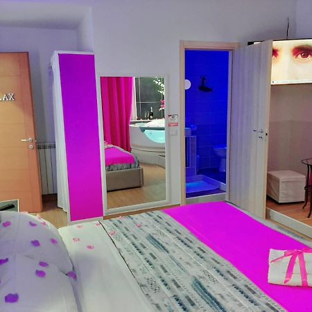 Bed and Breakfast Red House Napoli Esterno foto