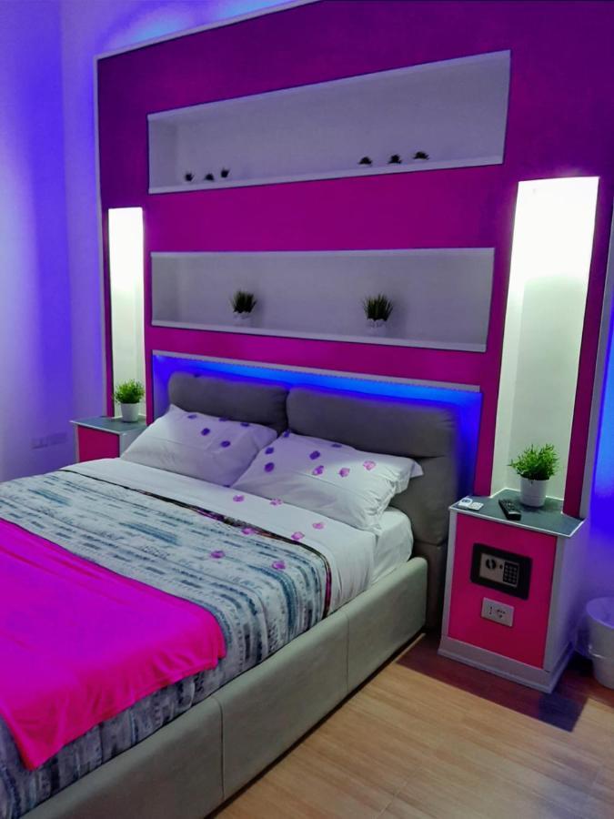 Bed and Breakfast Red House Napoli Esterno foto