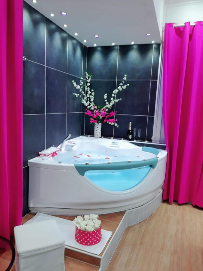 Bed and Breakfast Red House Napoli Esterno foto