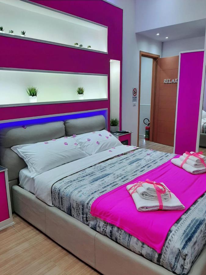 Bed and Breakfast Red House Napoli Esterno foto