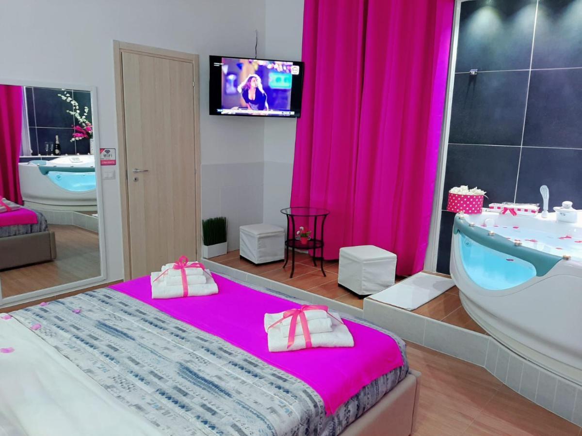 Bed and Breakfast Red House Napoli Esterno foto