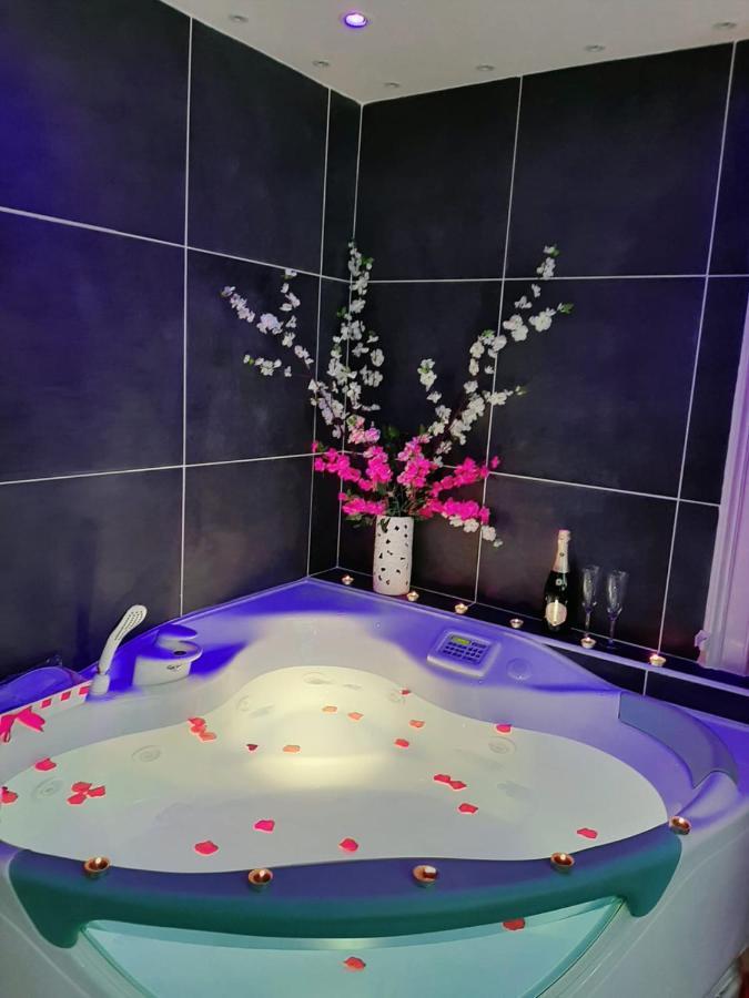 Bed and Breakfast Red House Napoli Esterno foto