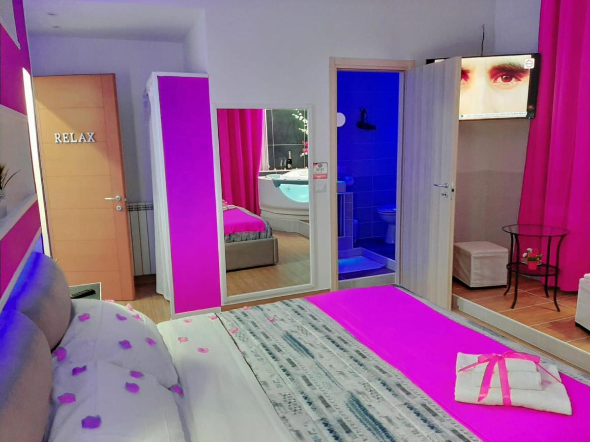 Bed and Breakfast Red House Napoli Esterno foto