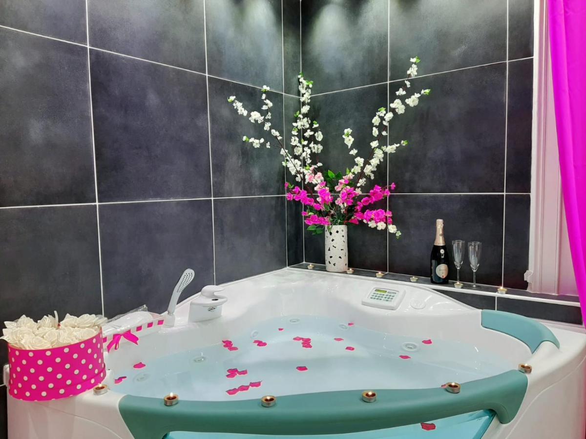 Bed and Breakfast Red House Napoli Esterno foto