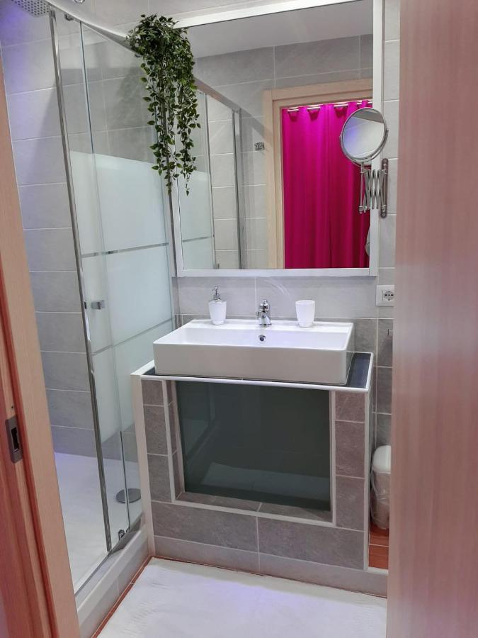Bed and Breakfast Red House Napoli Esterno foto