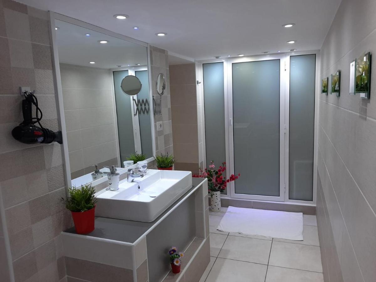 Bed and Breakfast Red House Napoli Esterno foto