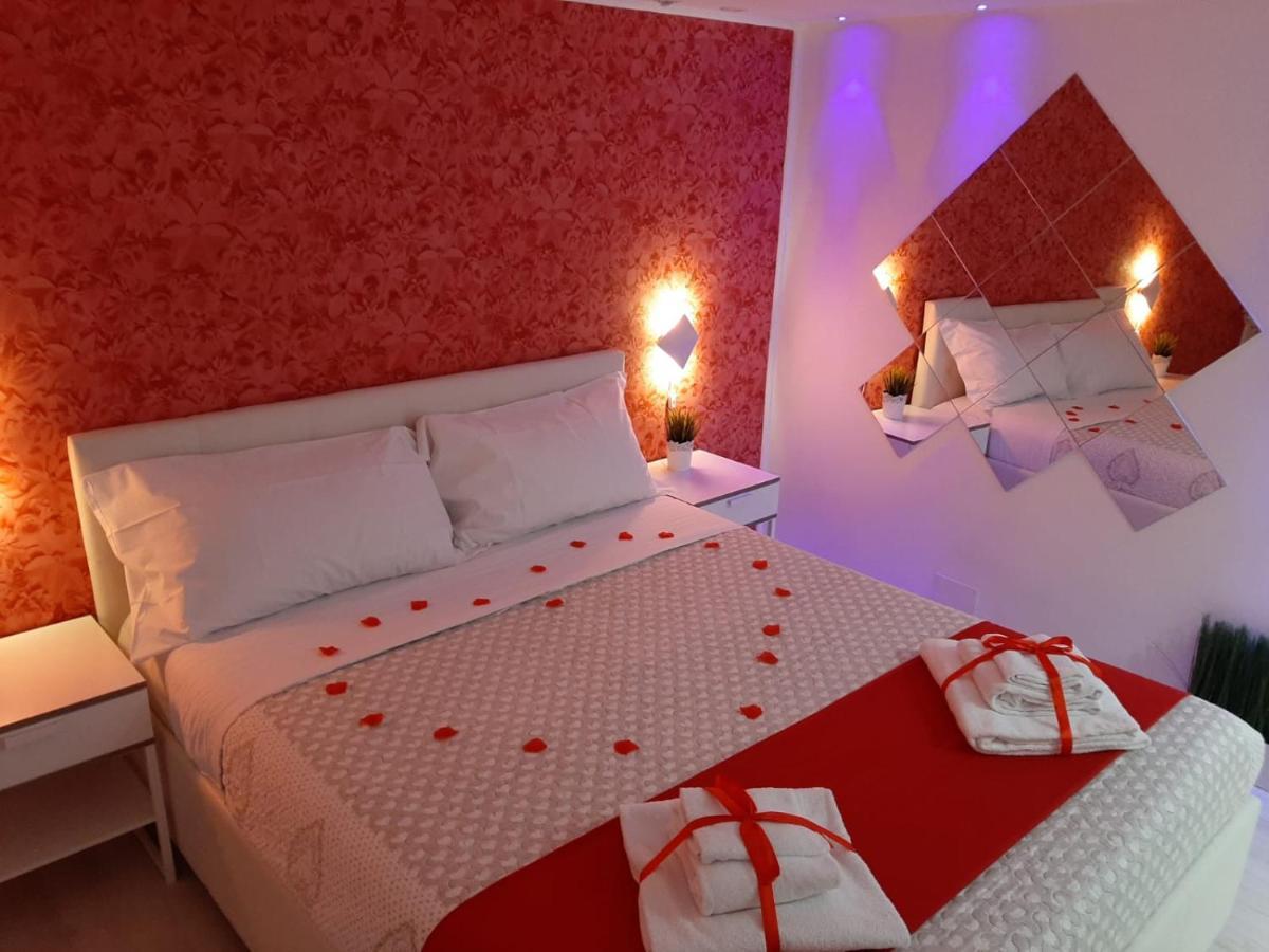 Bed and Breakfast Red House Napoli Esterno foto